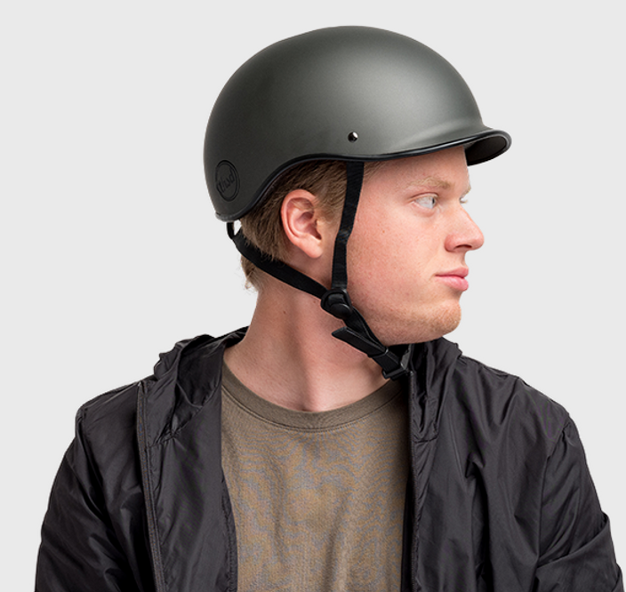 Casco Thousand Stealth
